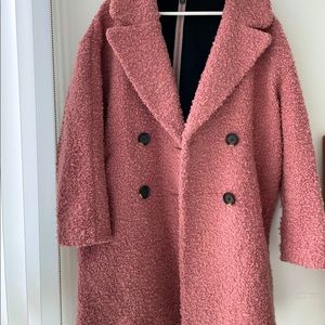 Top shop pink boucle coat. In v. Good condition.